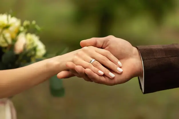  تهیه جهیزیه به عهده کیست؟ | وکلای ایران - 12 آذر 1404